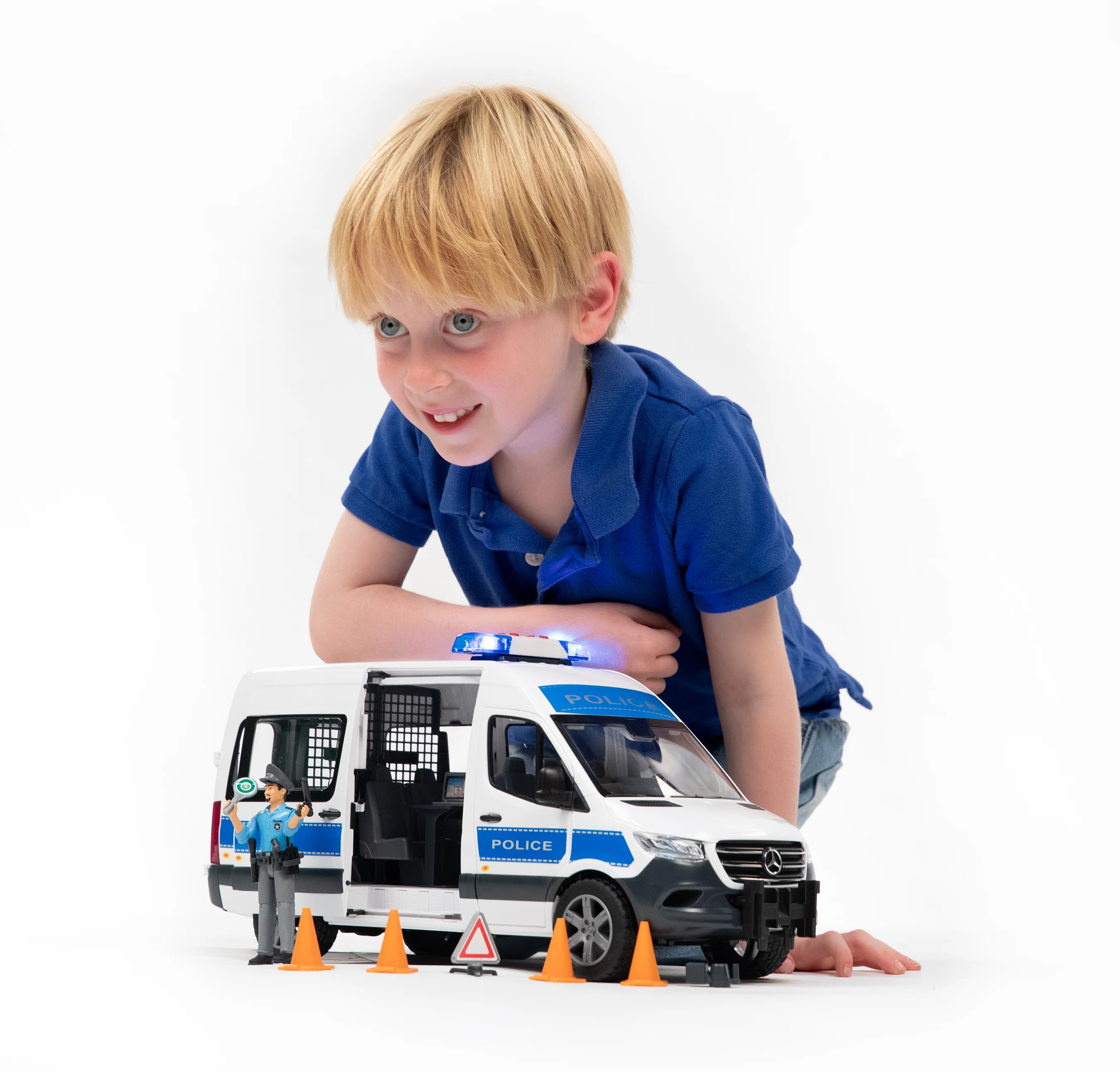 Bruder 02683 Mercedes-Benz Sprinter Police Vehicle with Light & Sound Module 24.12.8 - Image 5