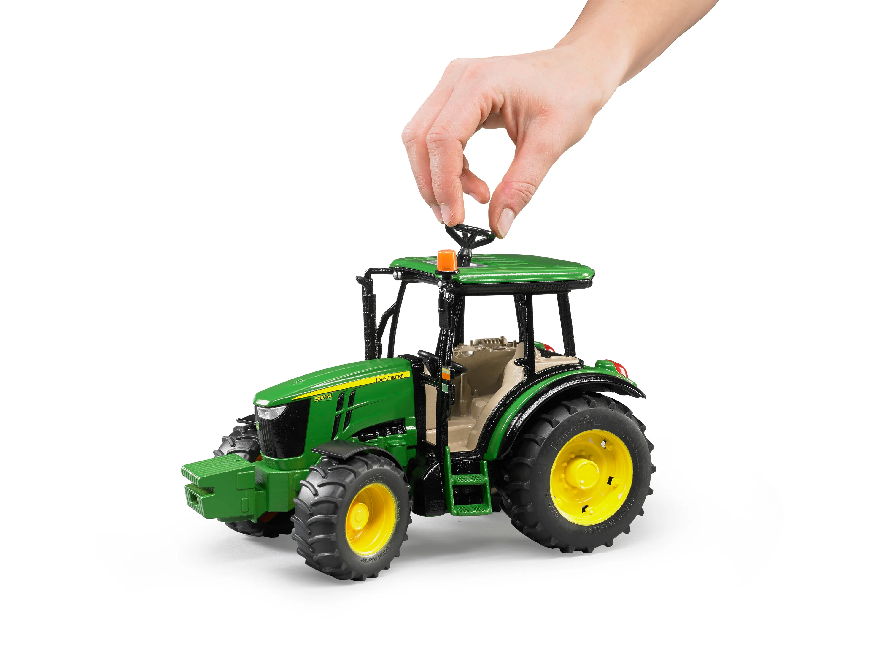Bruder 09816 John Deere 5115 M with Tipping Trailer 24.12.8 - Image 3